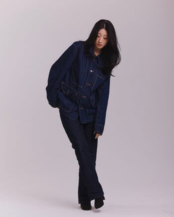 MANA MORI photo:Shuri Yamada MANA MORI photo:Shuri Yamada