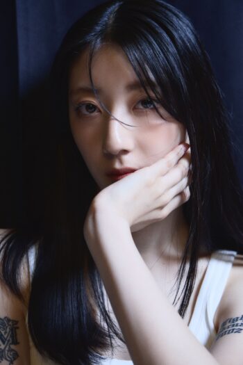 MANA MORI photo:MASANORI KANESHITA MANA MORI photo:MASANORI KANESHITA